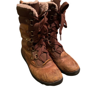 Women’s Brown Lace-Up Winter Boots with Faux Fur Lining